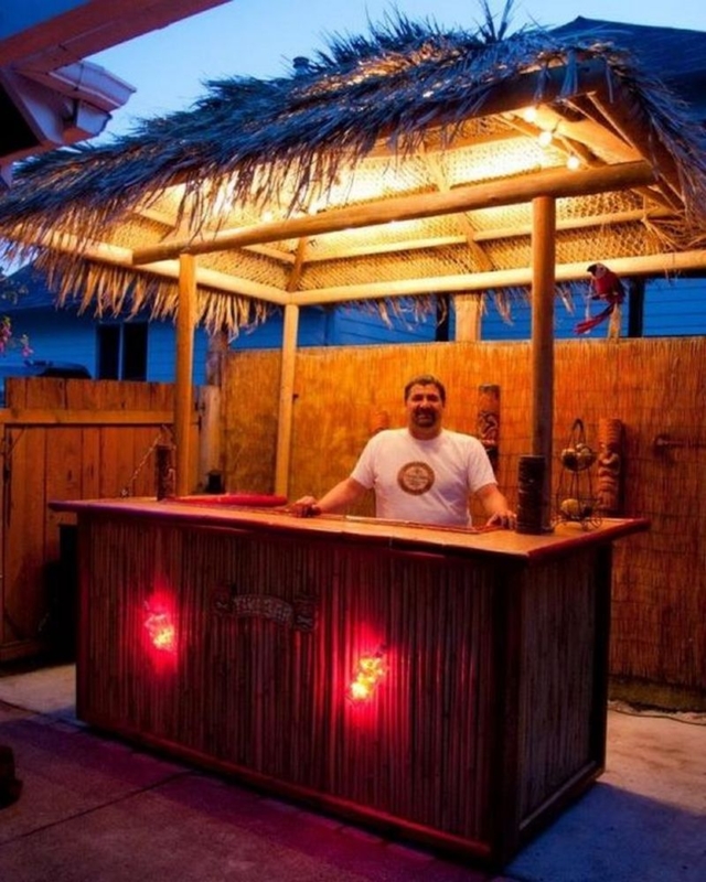 Cozy DIY Backyard Tiki Bar with Ambient Lighting