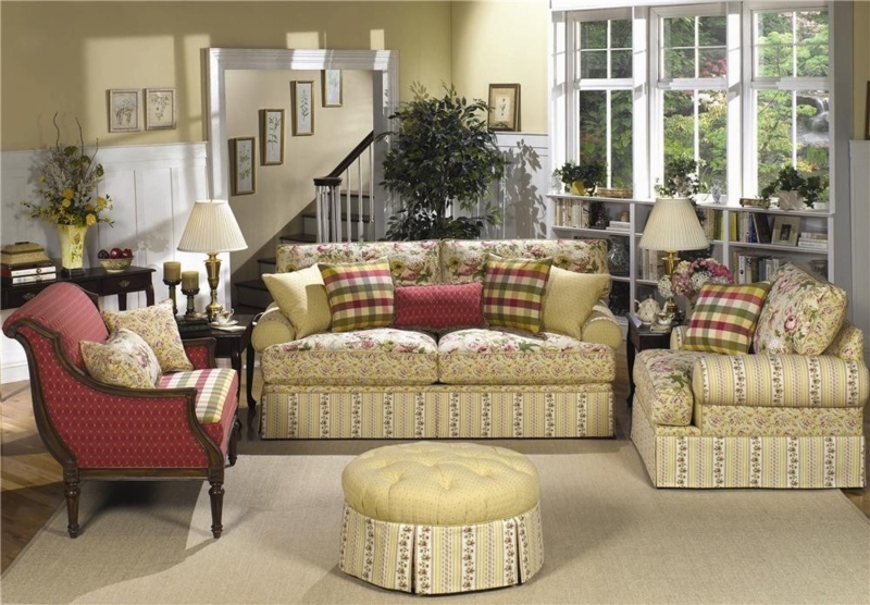 Cozy Floral Country Cottage Living Room Sofas