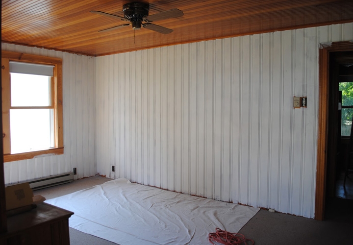 Cozy Mobile Home Interior with Classic Wall Panels