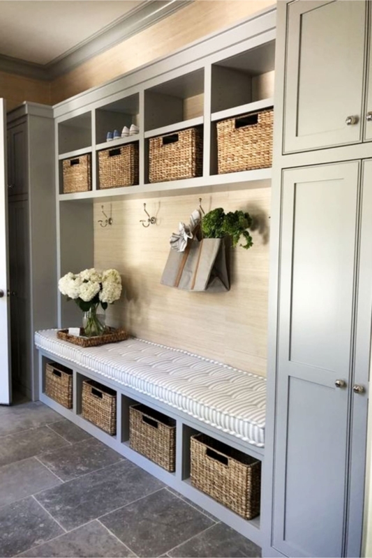 Cozy Rustic Farmhouse Mudroom Storage Bench