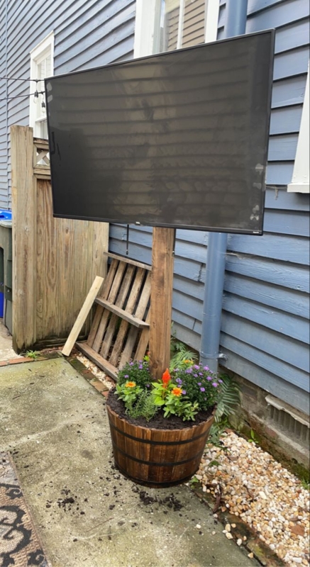 Creative DIY Outdoor TV Stand with Flower Pot Base