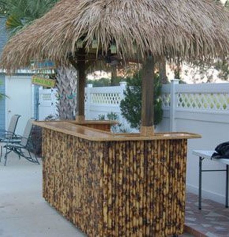 DIY Backyard Tiki Bar with Thatch Roof Design