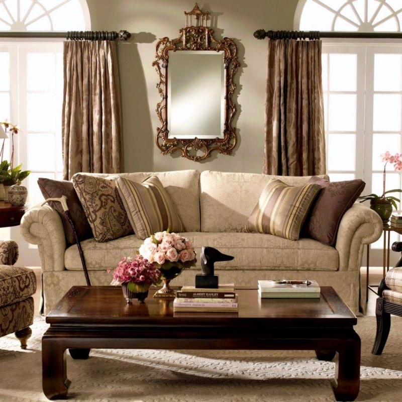 Elegant Country Style Sofa with Classic Accents