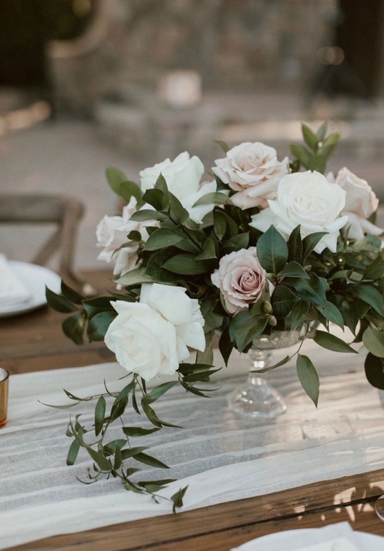 Elegant Glass Pedestal Vase with Rose Centerpiece