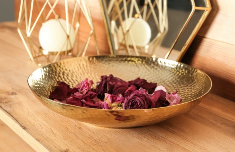 Elegant Gold Accents with Decorative Bowls