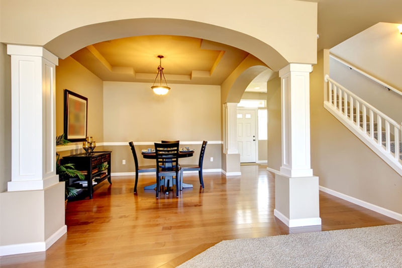 Elegant Interior Pillars Enhancing Open-Concept Homes