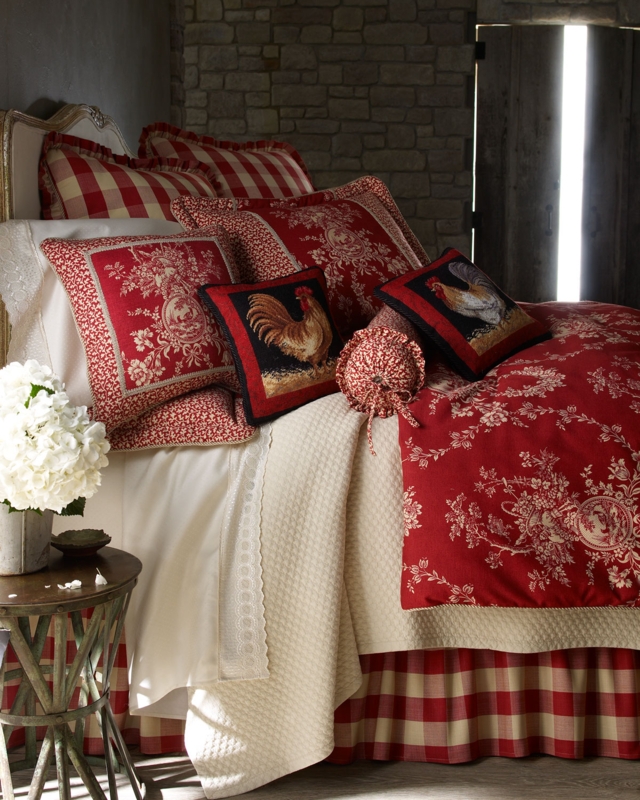 French Country Red Houndstooth Quilt Bedding Set