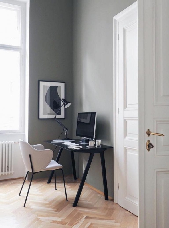 Minimalist Scandinavian Desk for Compact Workspaces