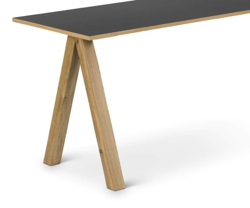 Minimalist Scandinavian Office Desk with Wooden Legs