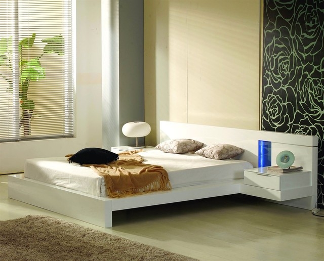 Modern Alaska White Platform Bed with Built-In Nightstands