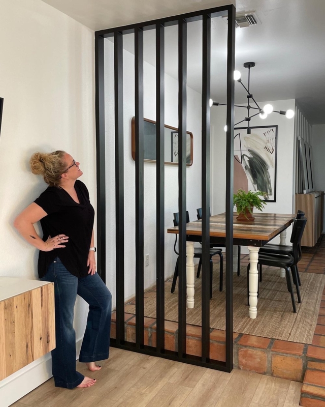 Modern Black Floor-to-Ceiling Room Divider