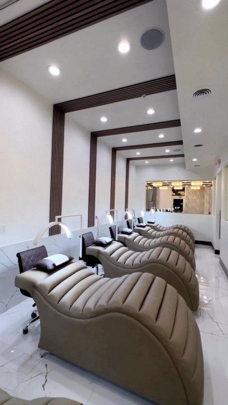 Modern Custom Lash Beds in Sleek Salon Interior