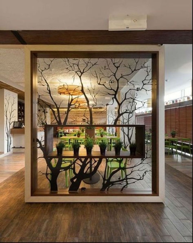 Modern Glass Partition with Artistic Tree Branch Design