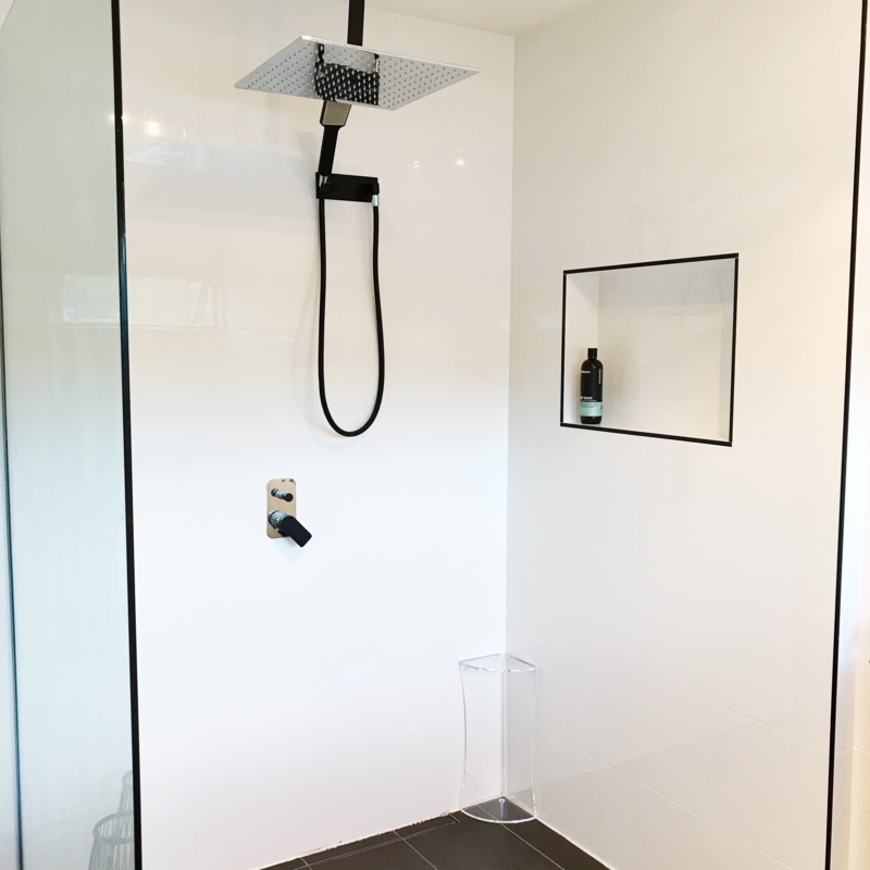 Modern Minimalist Shower with Australian Foot Rest