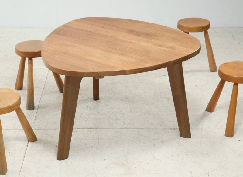 Modern Wooden Triangle Dining Table with Stools