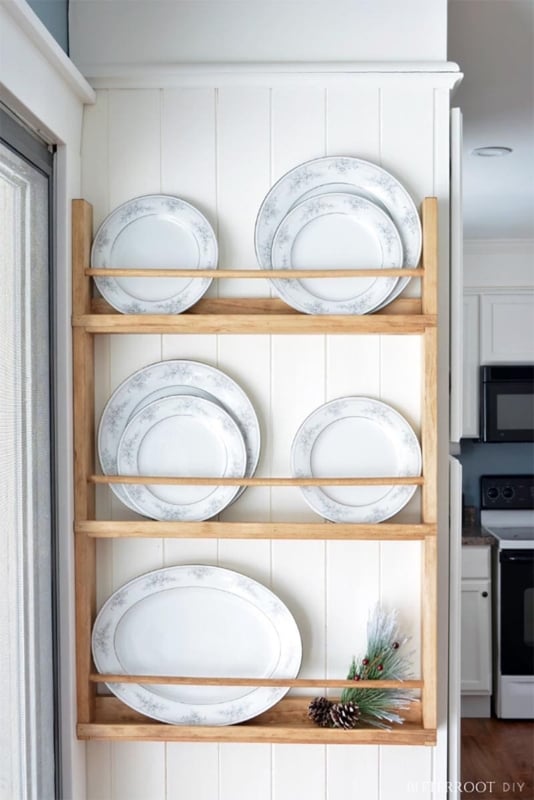 Rustic DIY Farmhouse Wooden Plate Racks