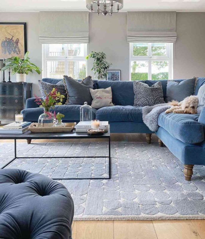 Stylish Blue and Gray Living Room Design