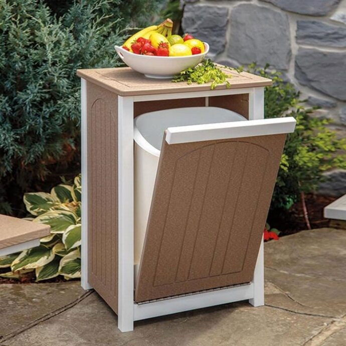 Stylish Outdoor Patio Trash Bin with Cover