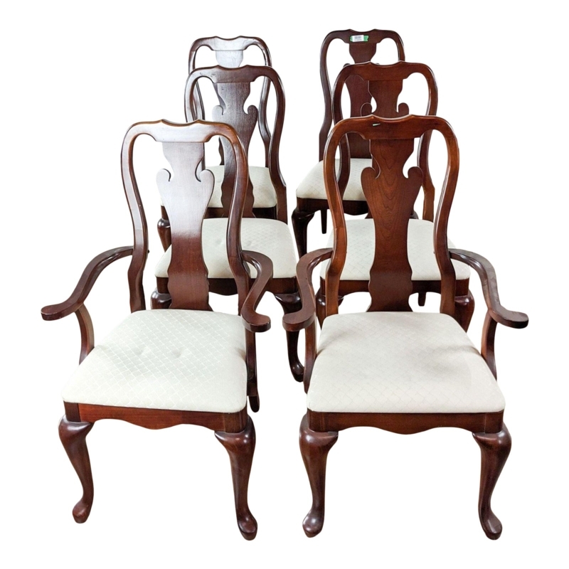 Thomasville Queen Anne Style Dining Chairs Set