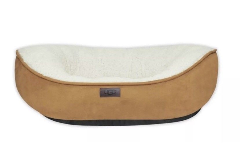 UGG Classic Sherpa Pet Bed in Chestnut NWOT | eBay | Cheap dog beds ...