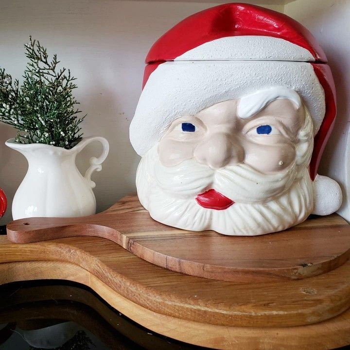 Vintage Santa Cookie Jar Christmas Decor