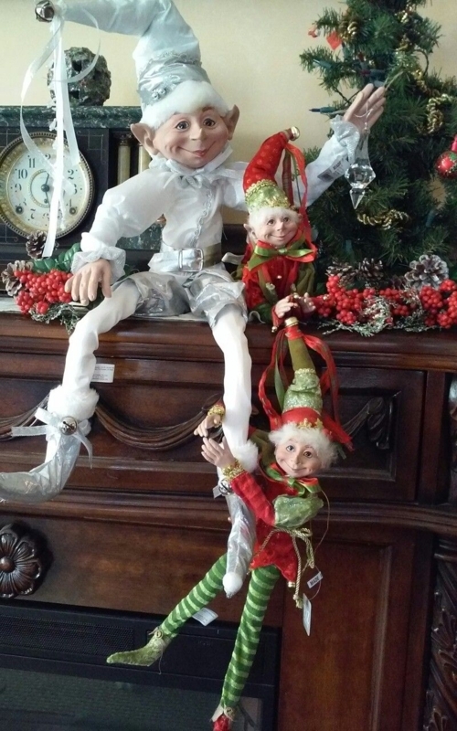 Whimsical Elf Decorations for Festive Christmas Mantels