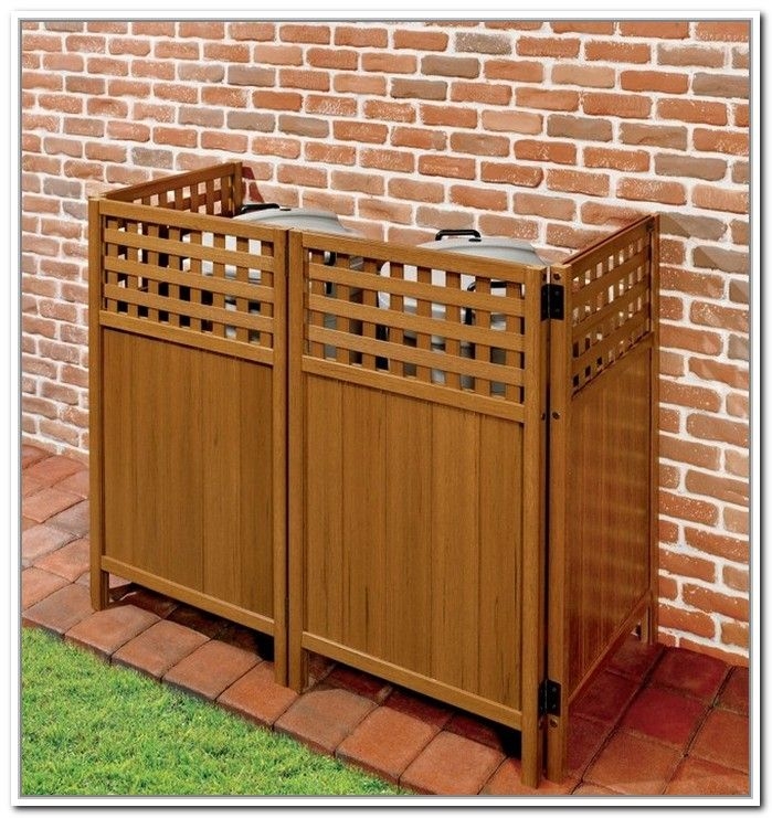 Wooden Lattice Screen to Conceal Propane Tanks Outdoors