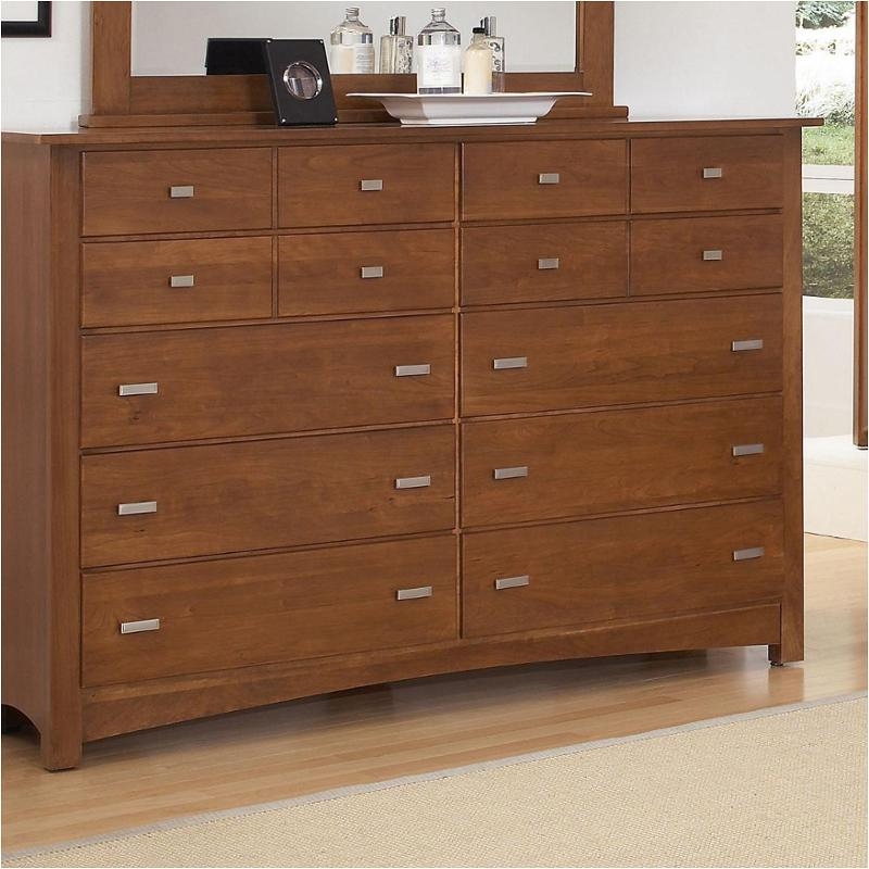 332-002 Vaughan Bassett Furniture Dresser