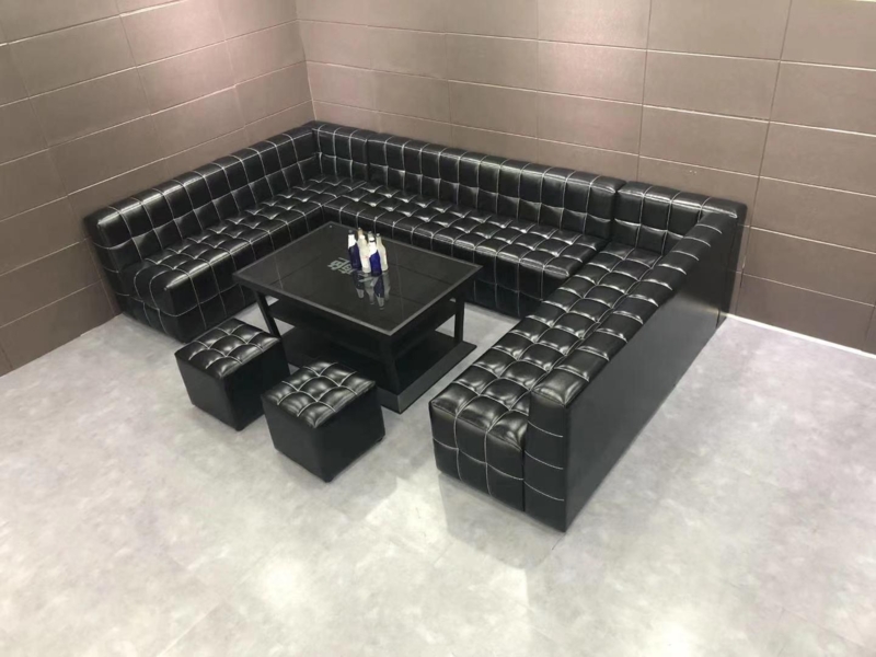 Black PU Leather U-Shaped Sectional Club Sofa