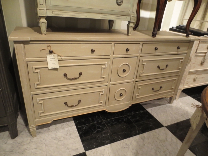 Classic Distressed Beige Vintage Dresser Furniture