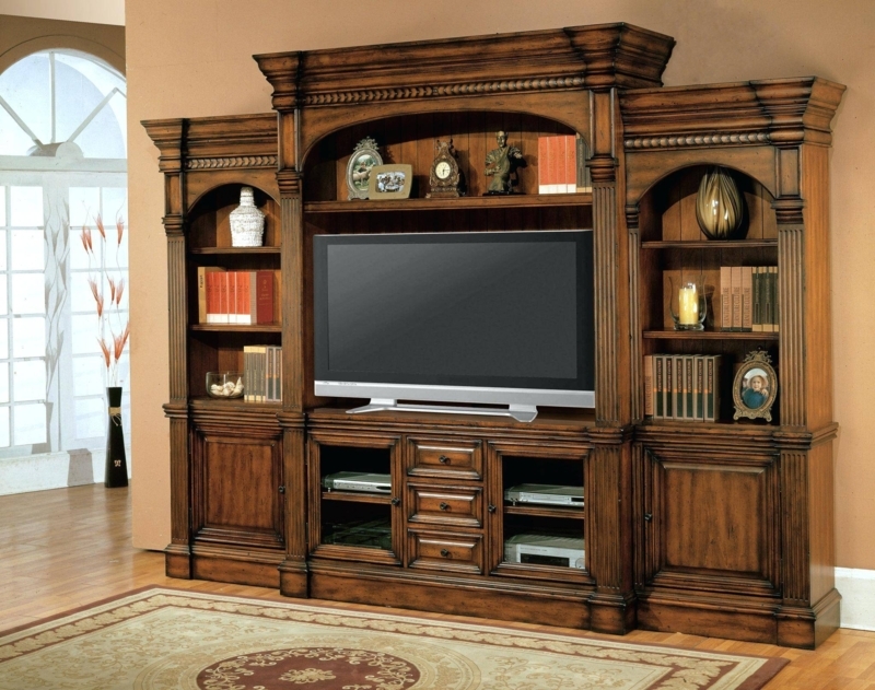 Classic Wooden Enclosed TV Cabinet with Doors