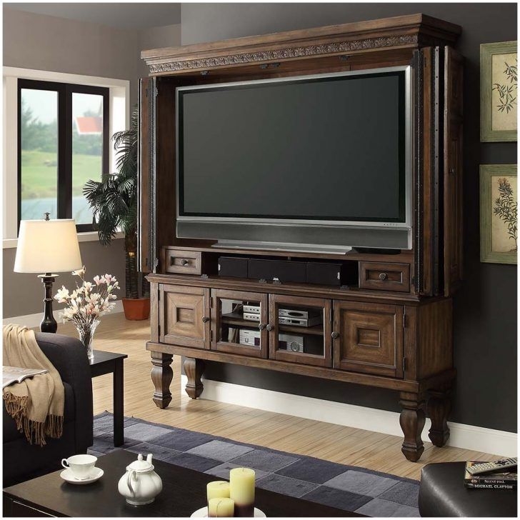 Classic Wooden Entertainment Center for Flat Screen TVs