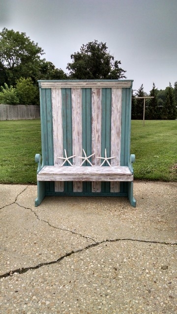 Coastal Beach Cottage Bench with Starfish Decor