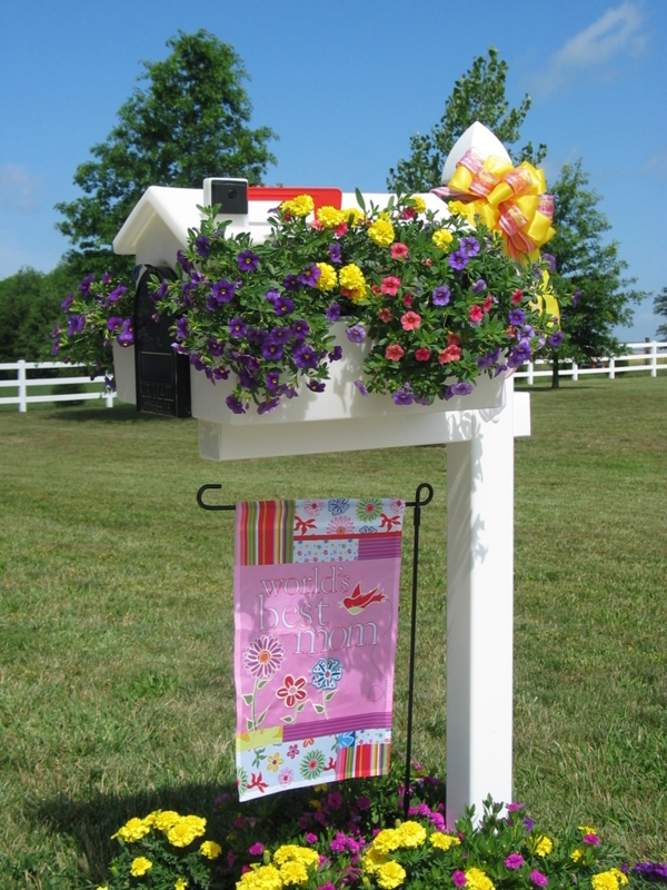 Colorful Mailbox Planter with Vibrant Flowers