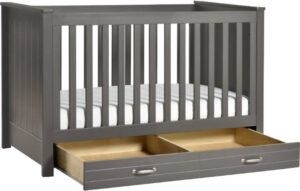 Convertible Crib with Underneath Storage Drawer