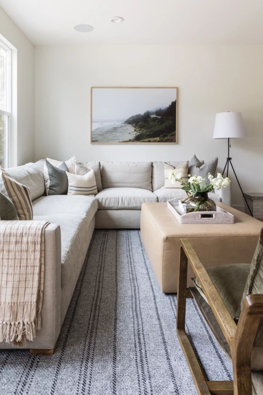 Cozy Neutral Beach House Sectional Sofa Setup