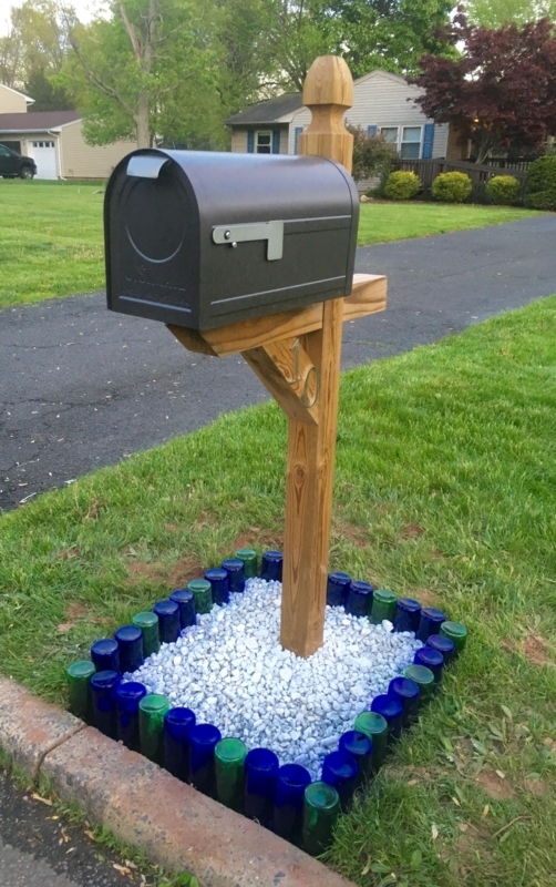 Creative Mailbox Landscaping with Recycled Bottles