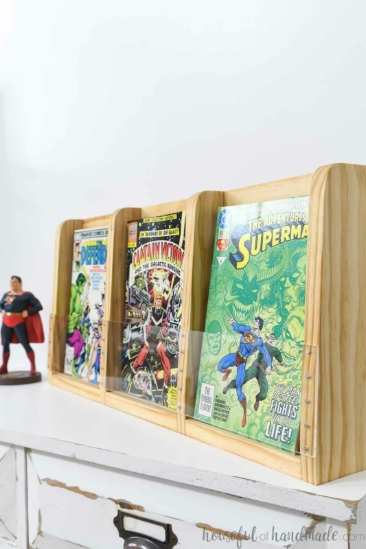 DIY Wooden Comic Book Display Shelf for Collectors