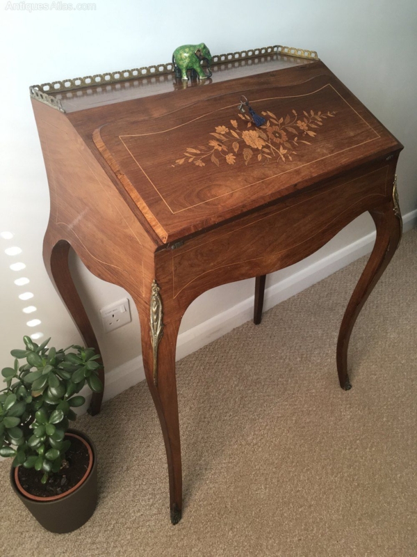 Elegant Antique French Inlaid Writing Desk
