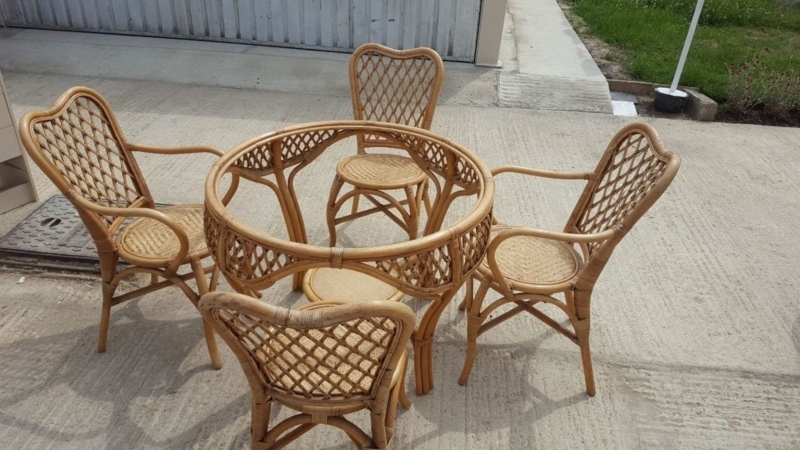 Elegant Bamboo Dining Room Chairs with Glass Table