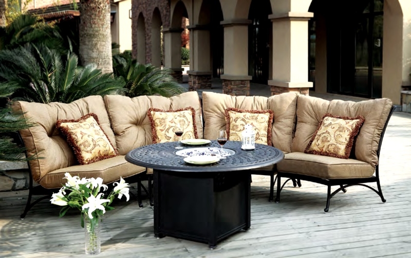 Elegant Crescent Sectional Sofa for Outdoor Living