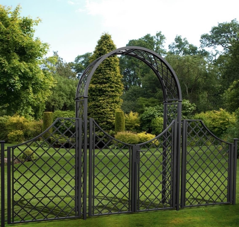Elegant Metal Garden Archway with Lattice Gate