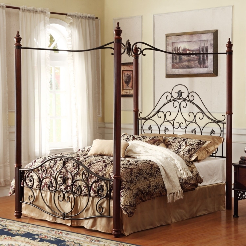 Elegant Romantic King Size Canopy Bed Design