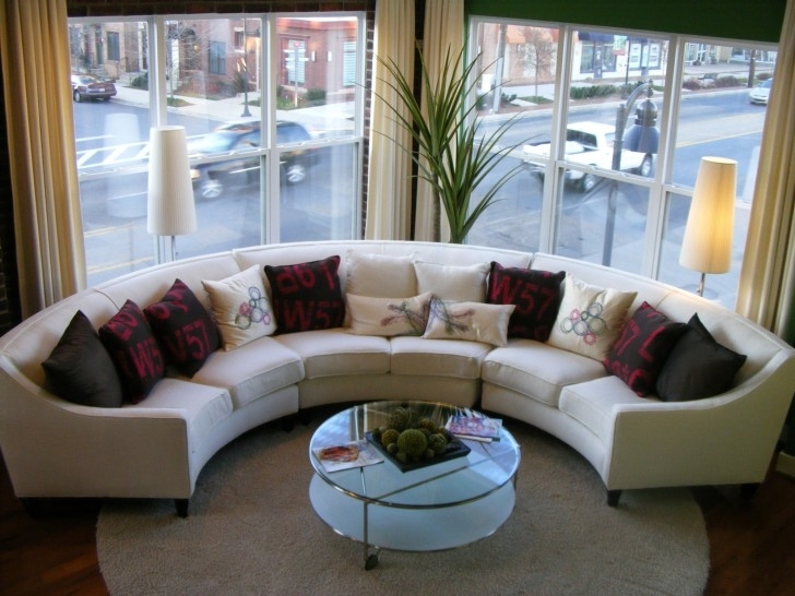 Elegant White Oval Sectional Sofa in Living Room