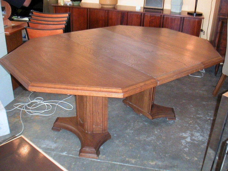 Hexagonal Oak Extending Dining Table Design