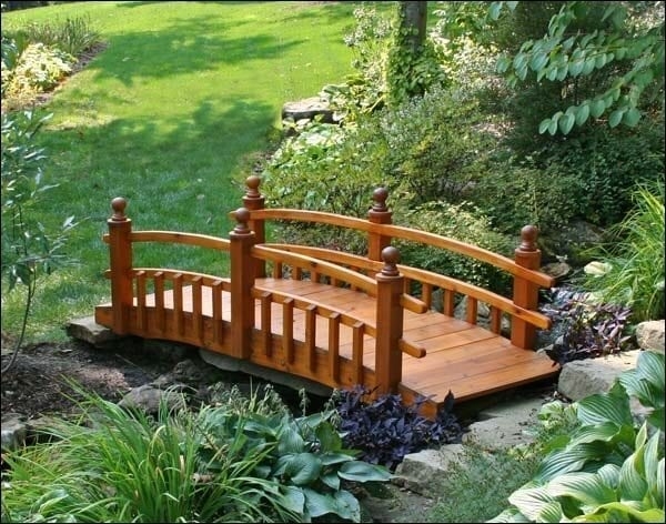 Japanese Style Half Picket Rail Wooden Garden Bridge