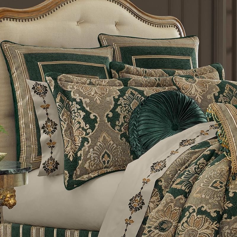Luxurious Emerald Green and Gold Comforter Set