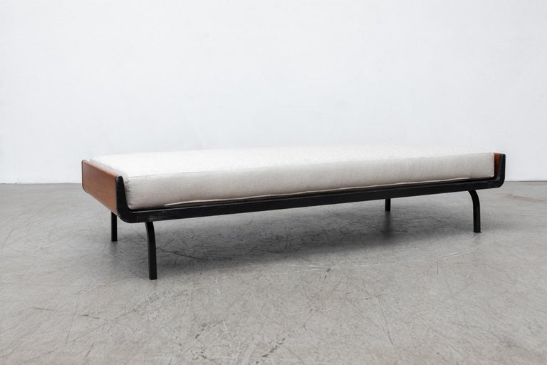 Minimalist Friso Kramer Style Narrow Day Bed with Cream Mattress