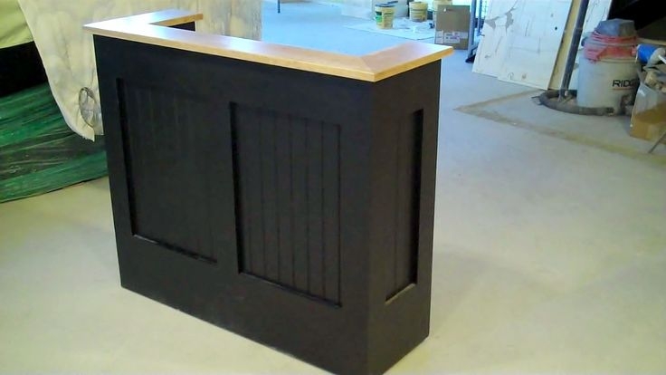 Modern Black and Wood Hostess Stand Design
