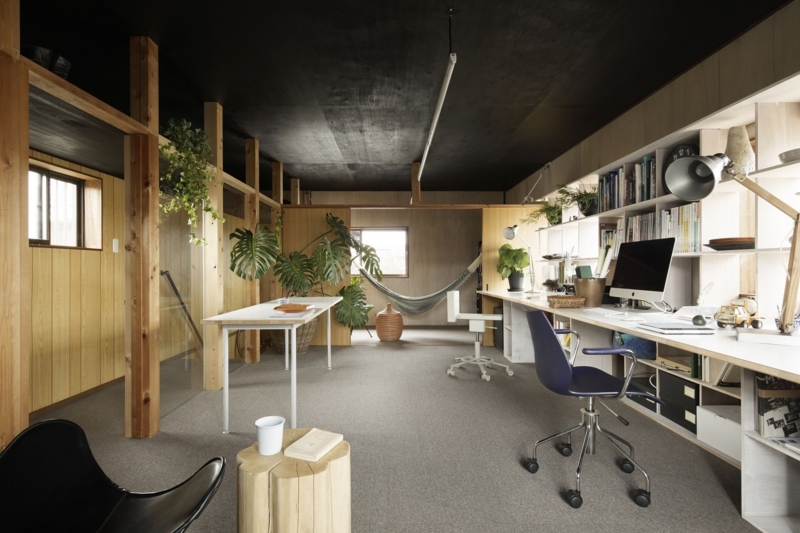 Modern Japanese Gallery and Office Workspace Design